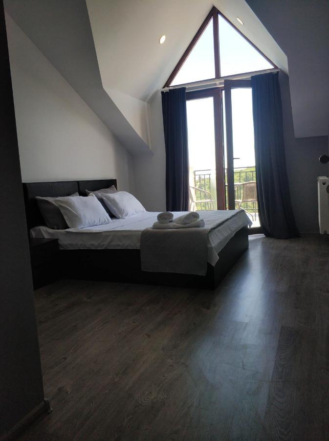 Favourite Apartment Sighnaghi Bagian luar foto